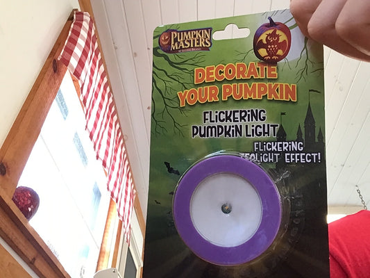 Flickering pumpkin light
