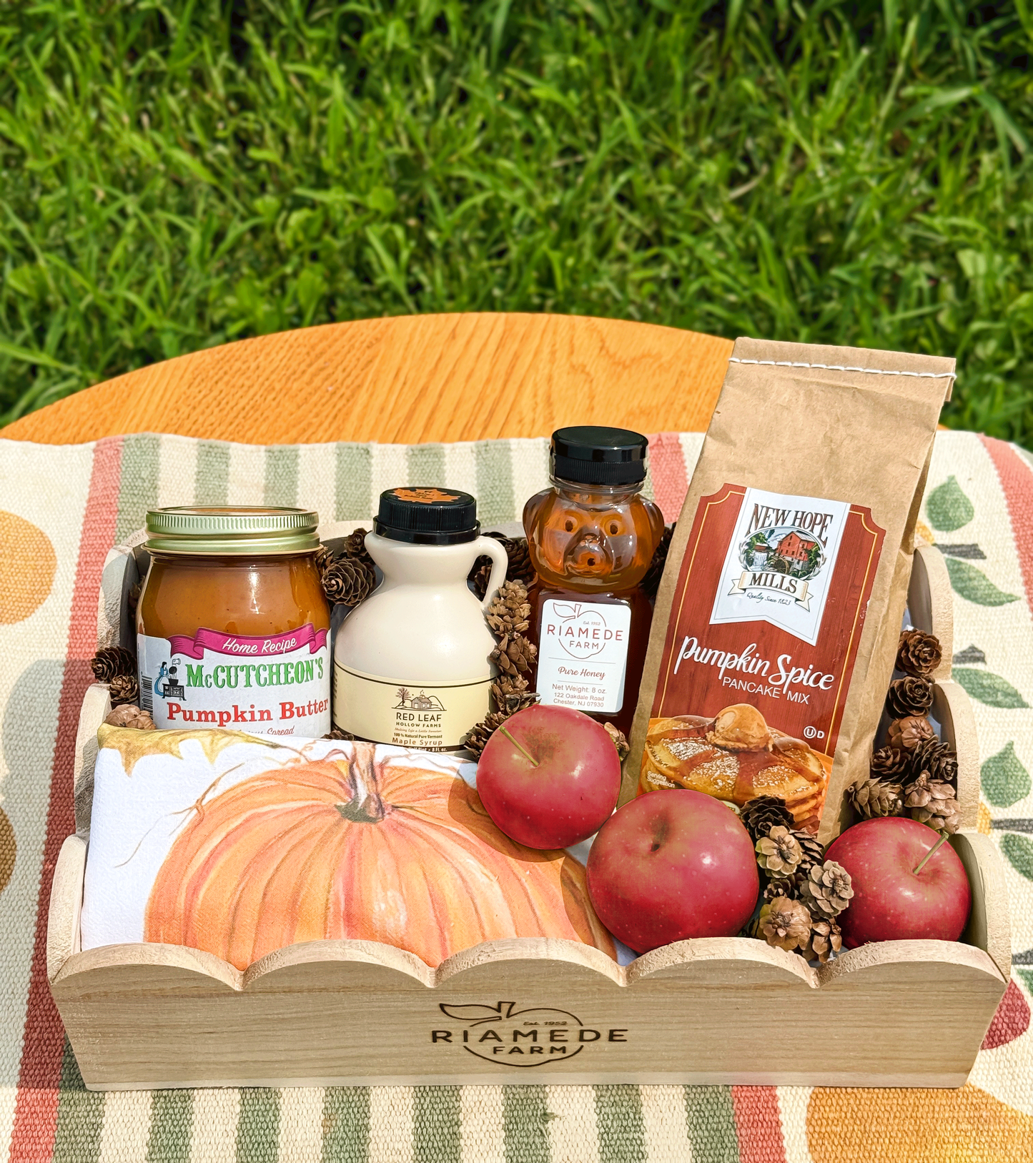Pumpkin Farmhouse Gift Box